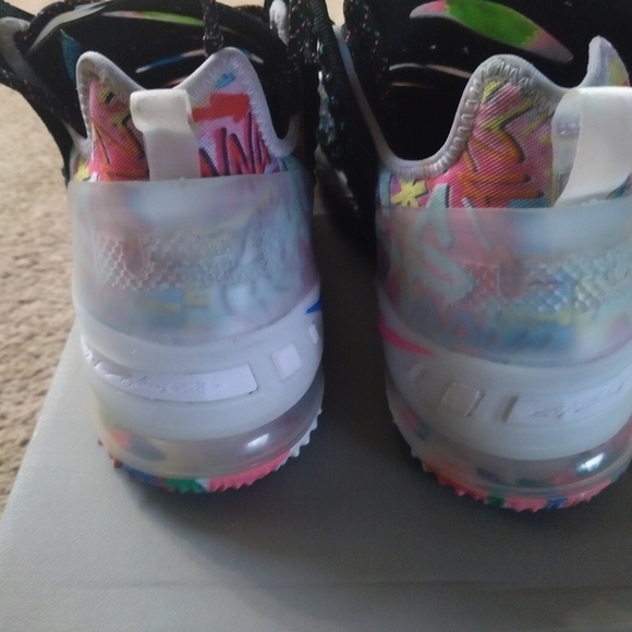 MEN SHOES - Picture 4 of 7